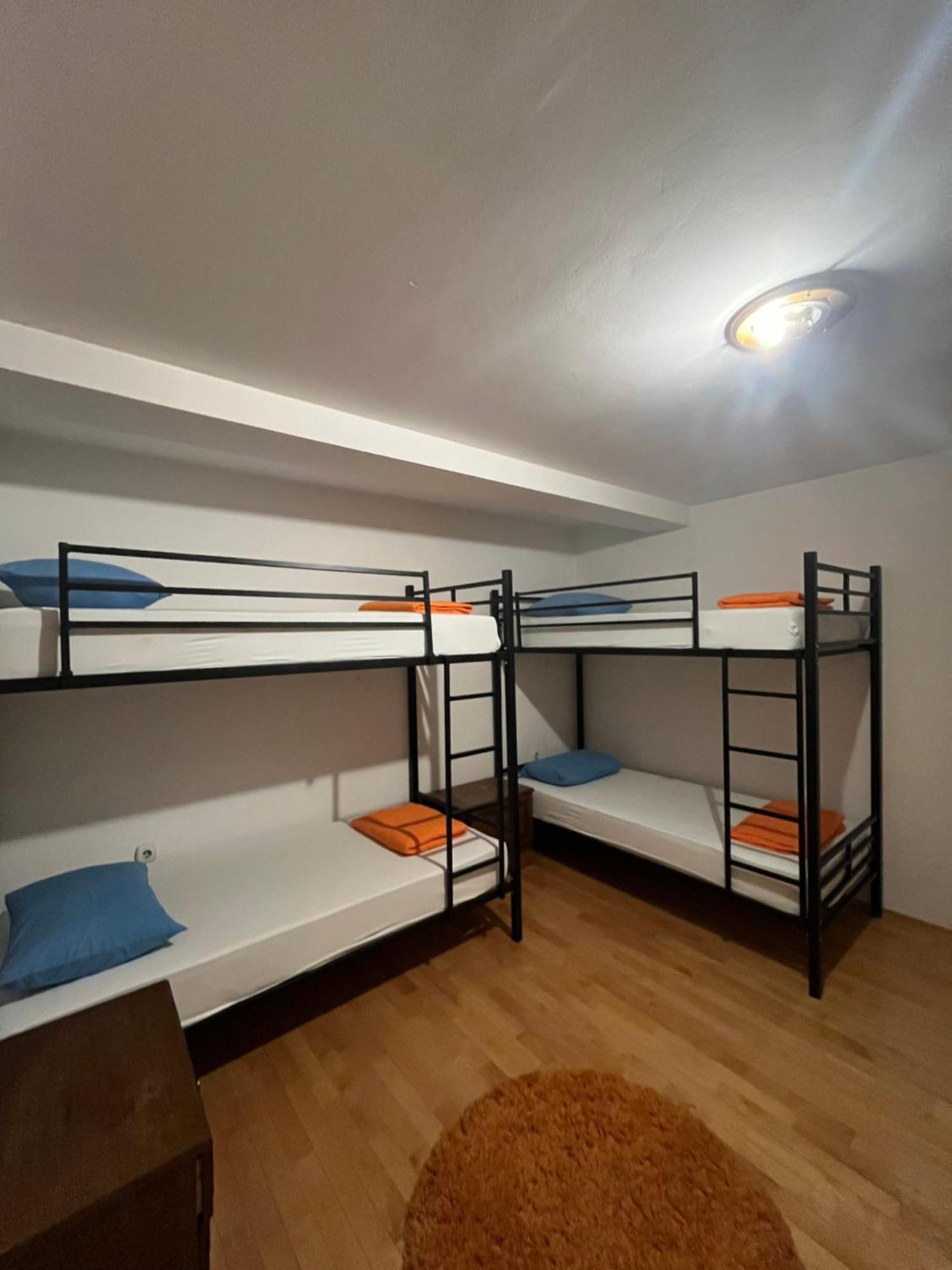 Blue Orange Hostel سكوبجي المظهر الخارجي الصورة